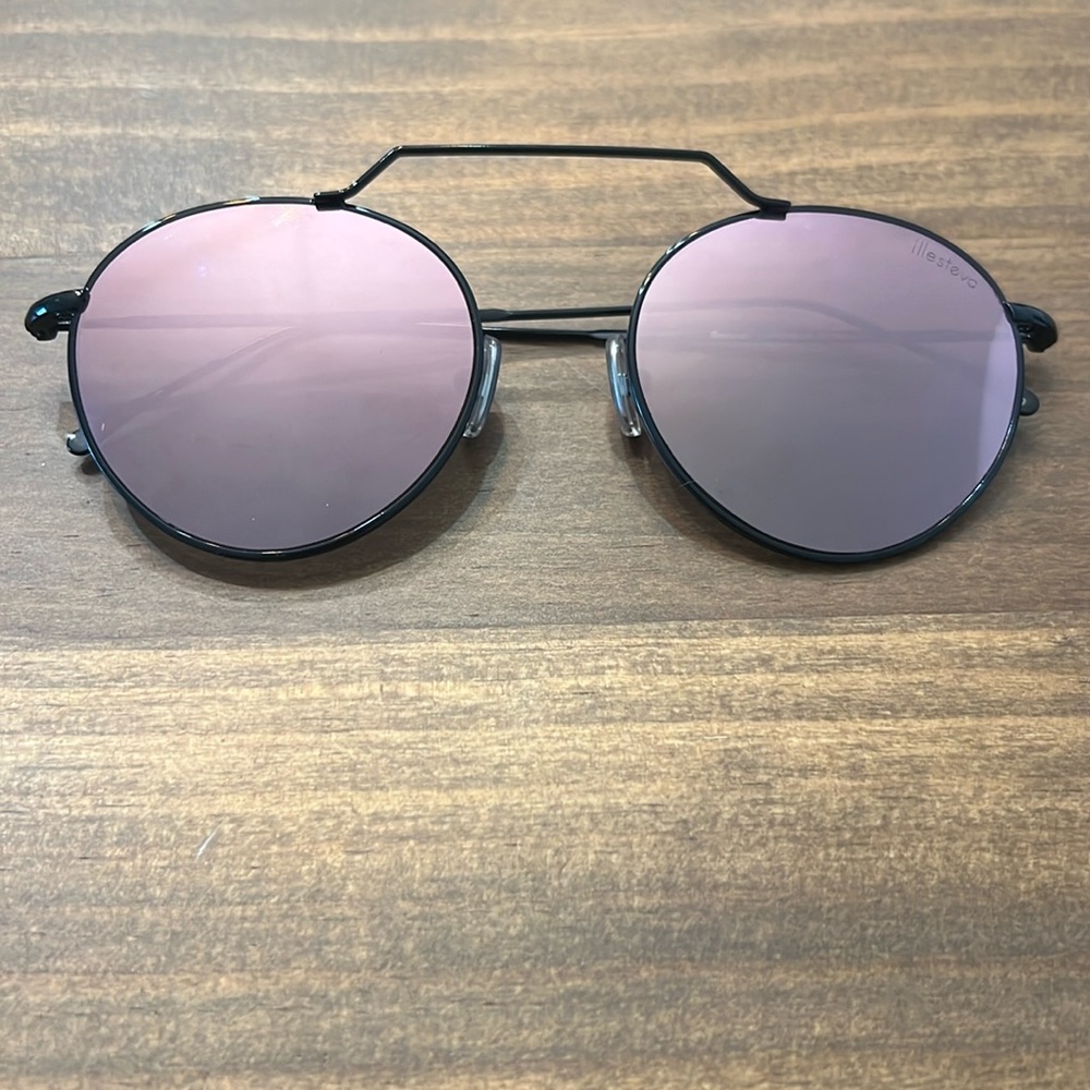 Illesteva Sunglasses- Wynwood 2
